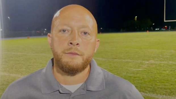 Orland coach Nick Valazquez Photo by justin couchot Sept. 30 2022